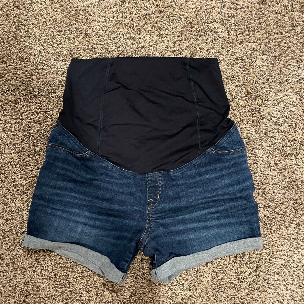 Maternity shorts
